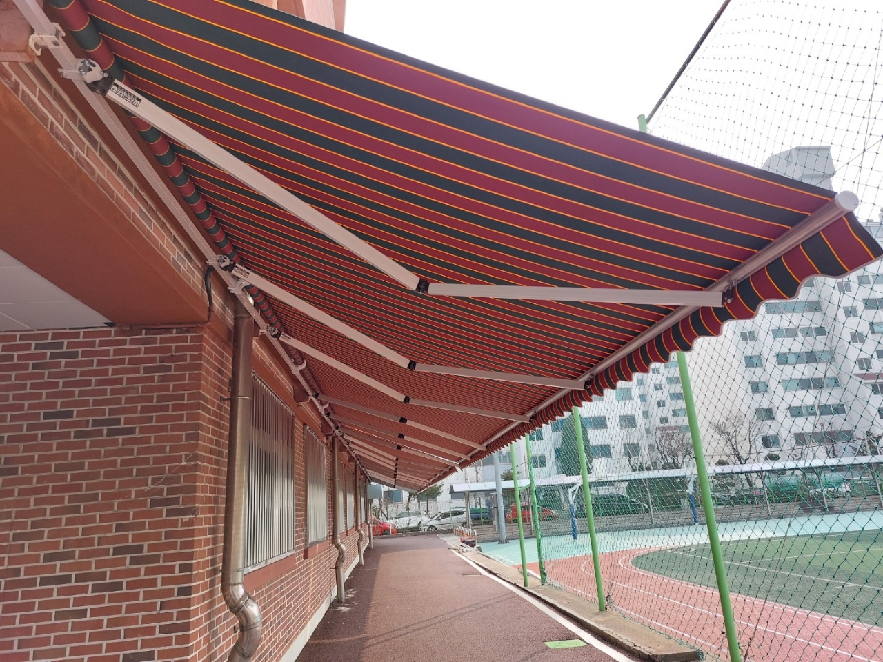 3743818205_aMUI6EVB_5e361ffc40de779ea5b1c5bf74b3b80b61bea295.jpg 이미지크게보기